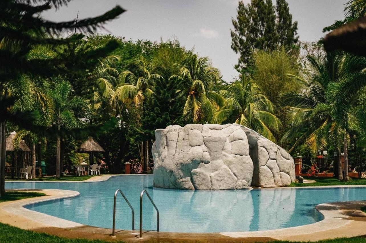 Emerald Manor Hotel Olongapo Exterior foto